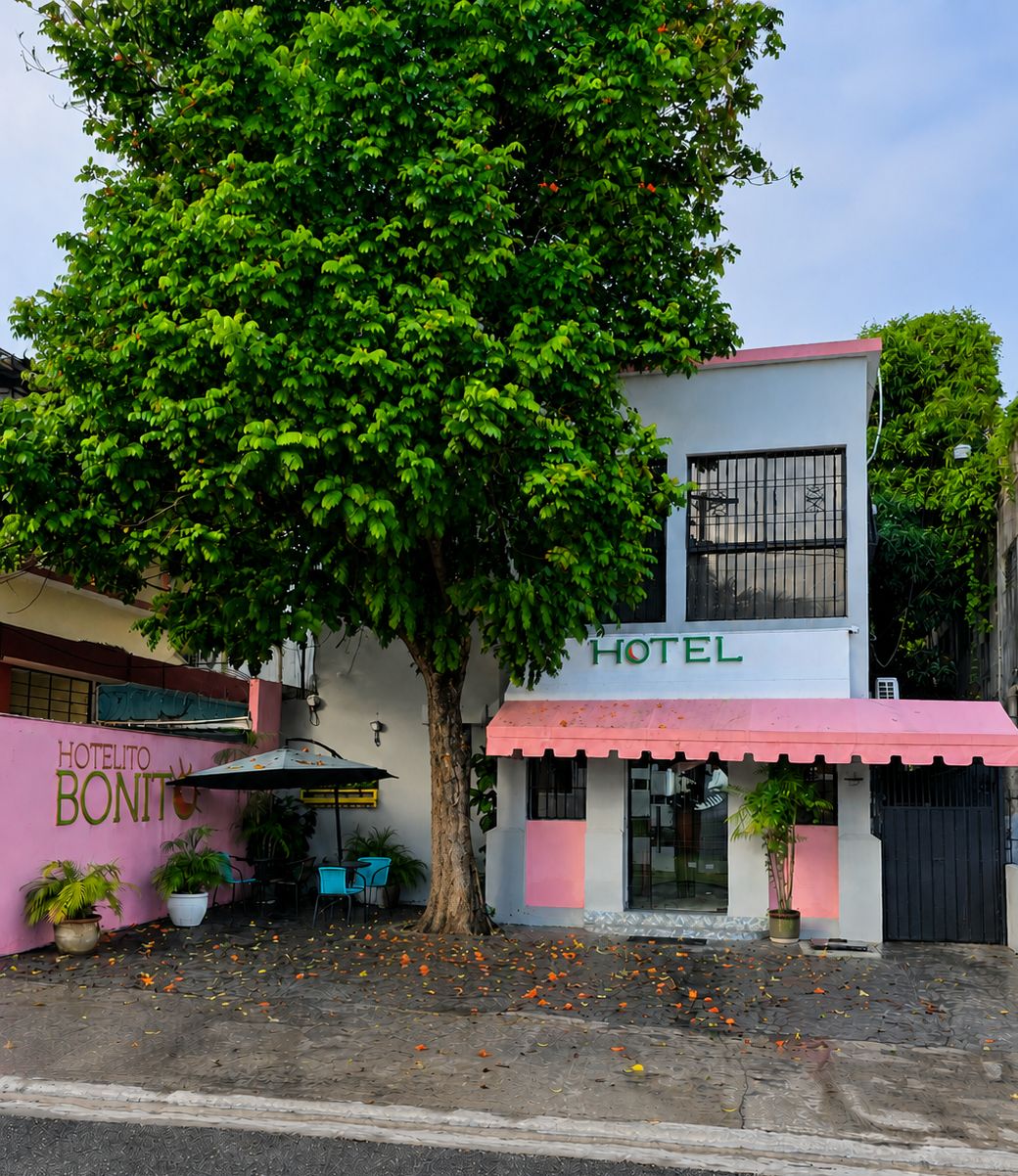Exterior of Hotelito Bonito in Gazcue, Santo Domingo